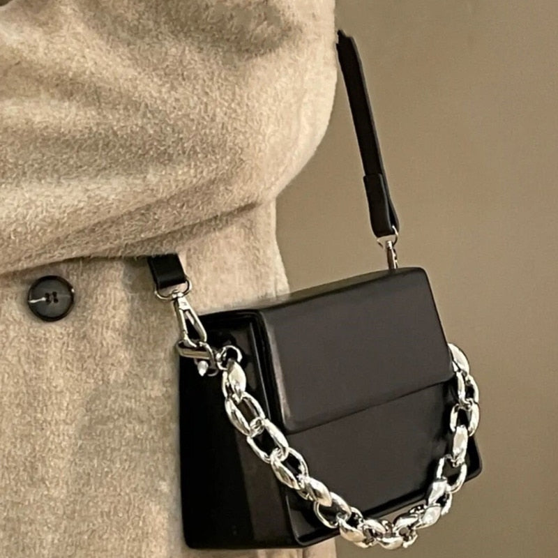 Versatile Simply Chains Solid Color Handbags For Woman New Brand Leather Crossbody Shoulder Bag Fashion