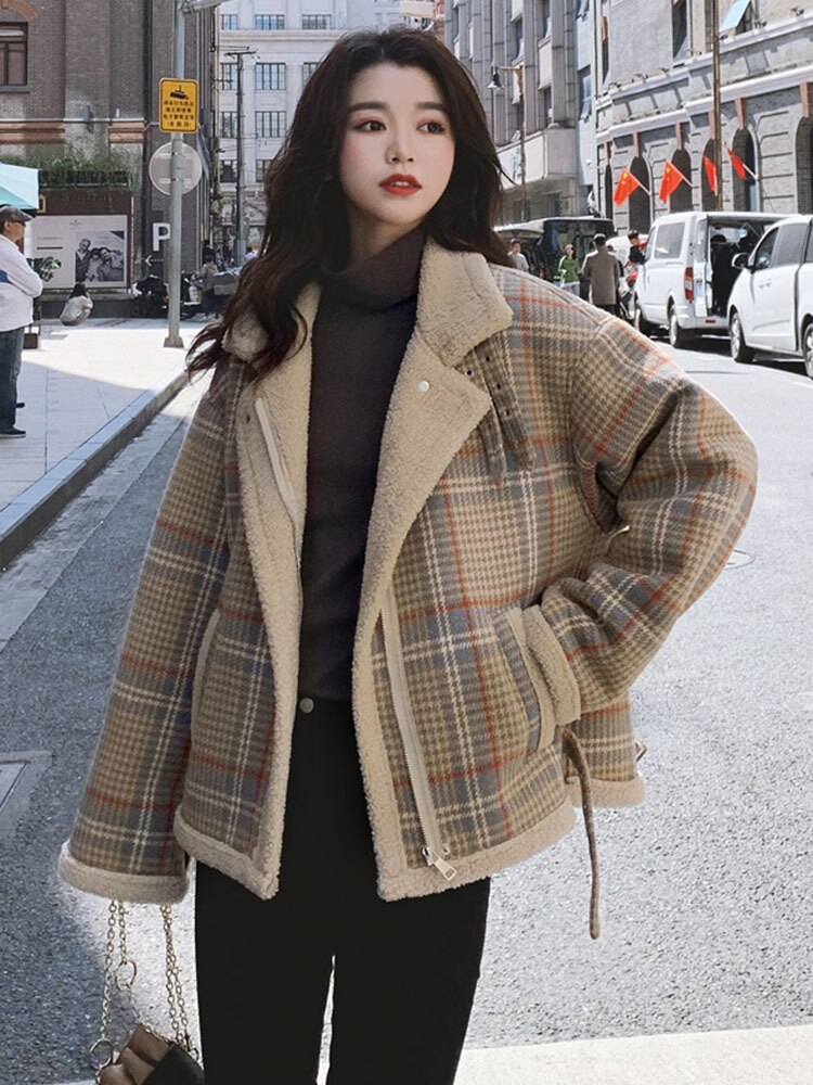 Women's Lambs Wool Short Coats Autumn Winter Wild New Korean Version Loose Plaid Notched Long Sleeve Casual Jacket