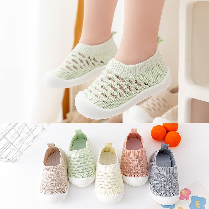 Baby walking shoes indoor anti slip baby front shoes with soft soles for boys and girls shoes