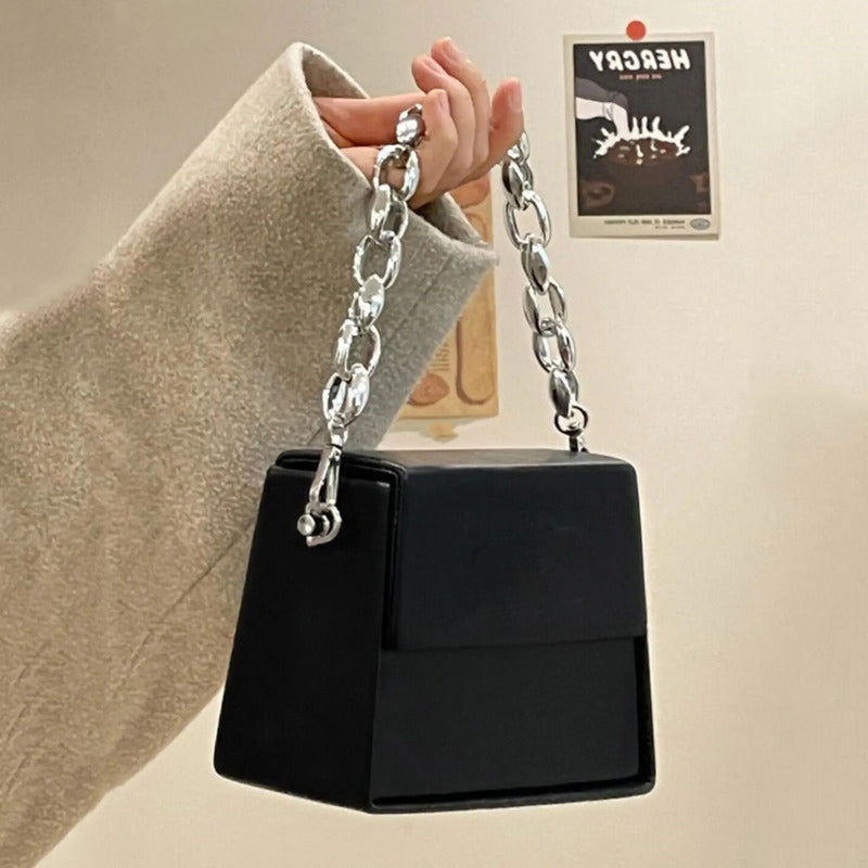 Versatile Simply Chains Solid Color Handbags For Woman New Brand Leather Crossbody Shoulder Bag Fashion